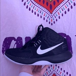 Black Nike Air Basketball Shoes